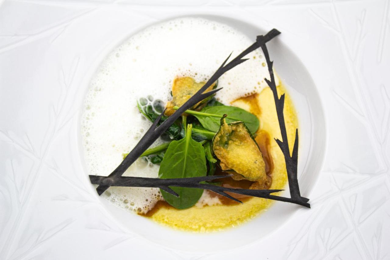 Chateau D'Origny, Chambres D'Hotes Et Restaurant Gastronomique Ouches Экстерьер фото