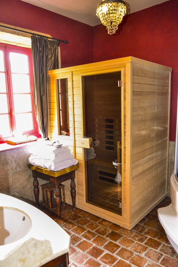 Chateau D'Origny, Chambres D'Hotes Et Restaurant Gastronomique Ouches Экстерьер фото
