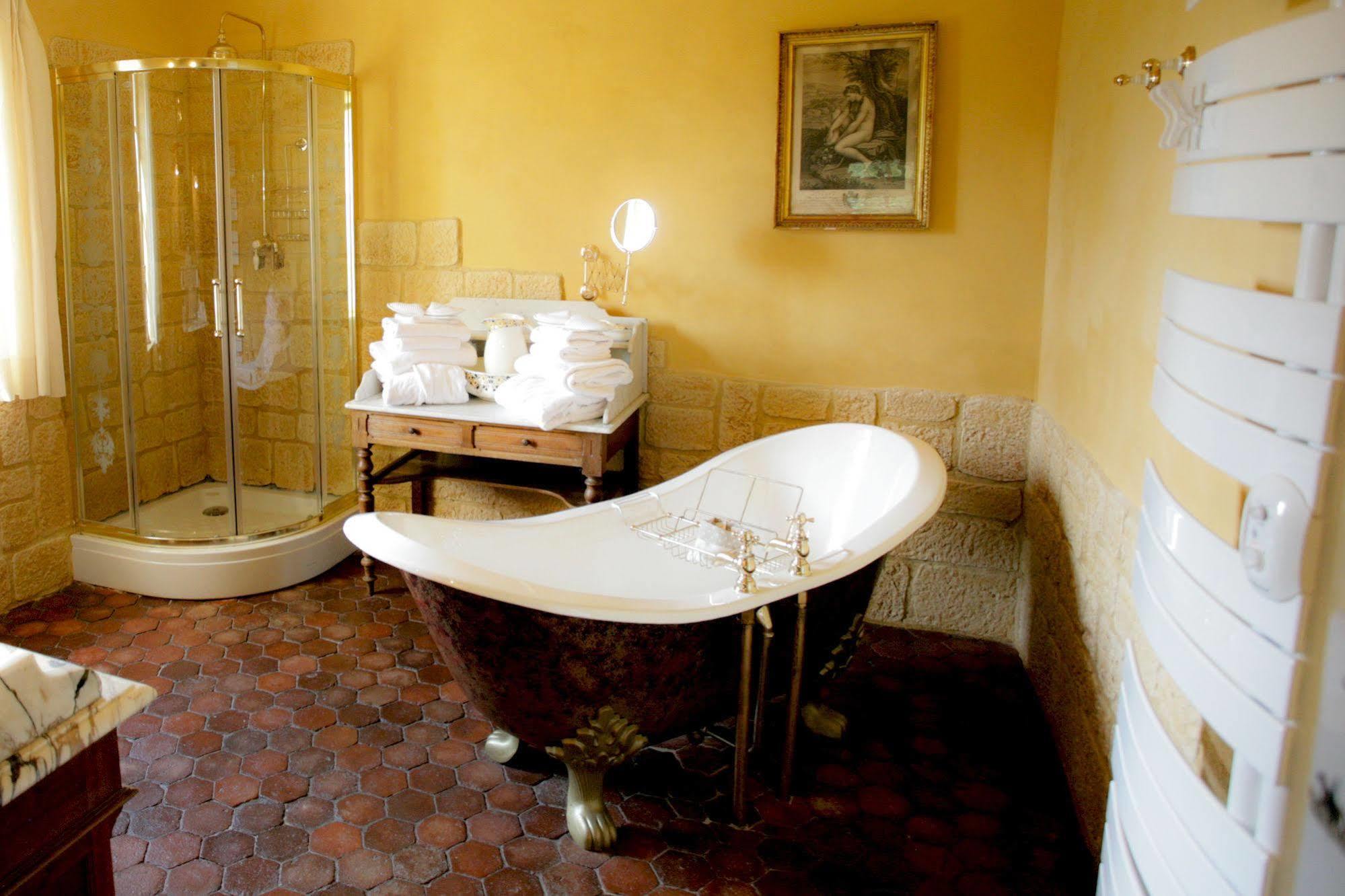Chateau D'Origny, Chambres D'Hotes Et Restaurant Gastronomique Ouches Экстерьер фото