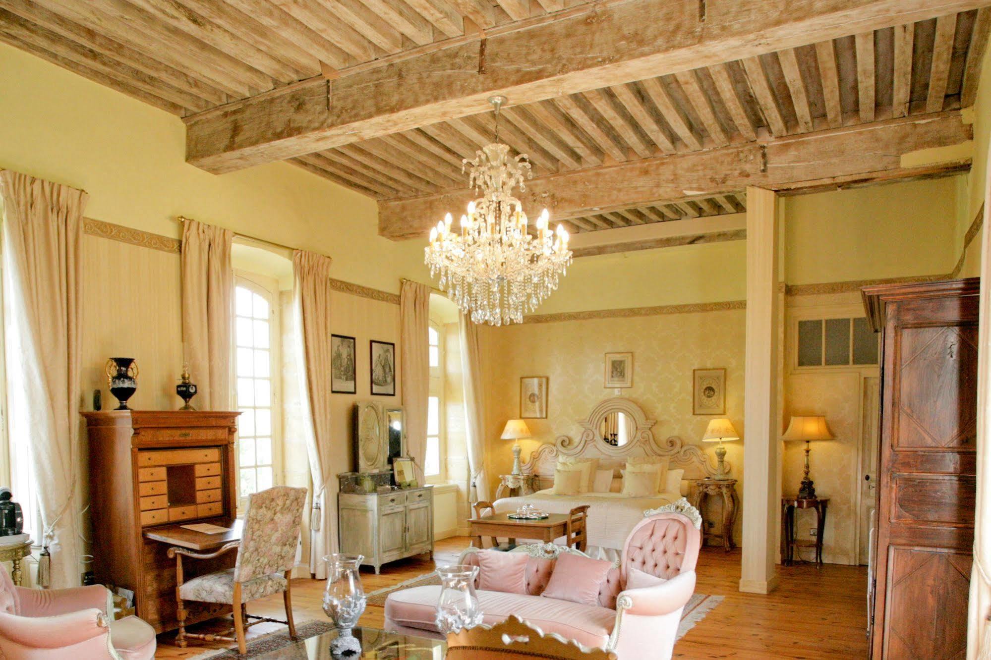 Chateau D'Origny, Chambres D'Hotes Et Restaurant Gastronomique Ouches Экстерьер фото